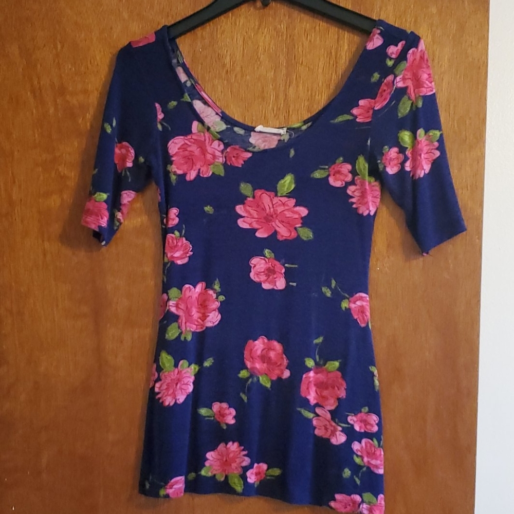 Kirra Small Floral 3/4 Sleeves Top